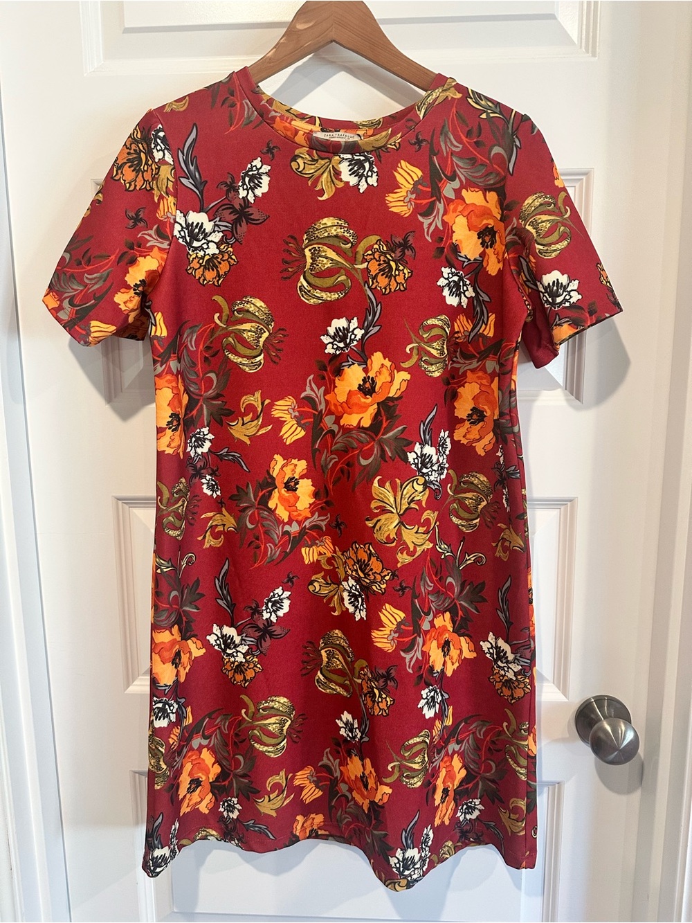 Zara Trafaluc Floral Shift Dress – NWT